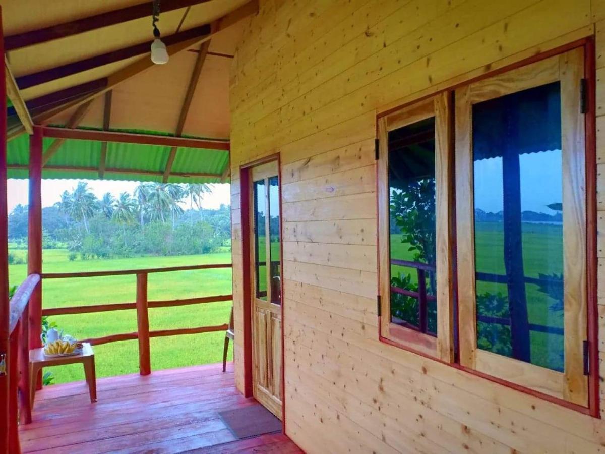 Lake Side View Cabana Tissamaharama Ngoại thất bức ảnh